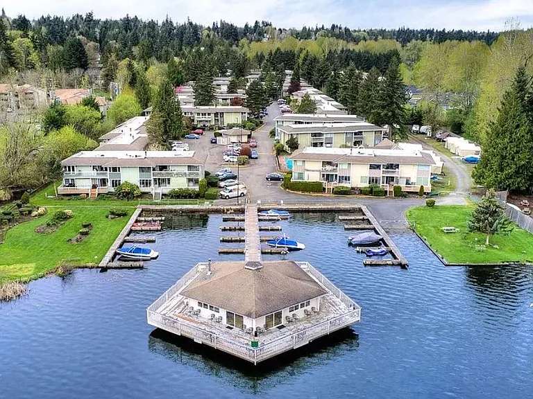 Walk 150 yards to condo's waterfront Cabana with lounge chairs