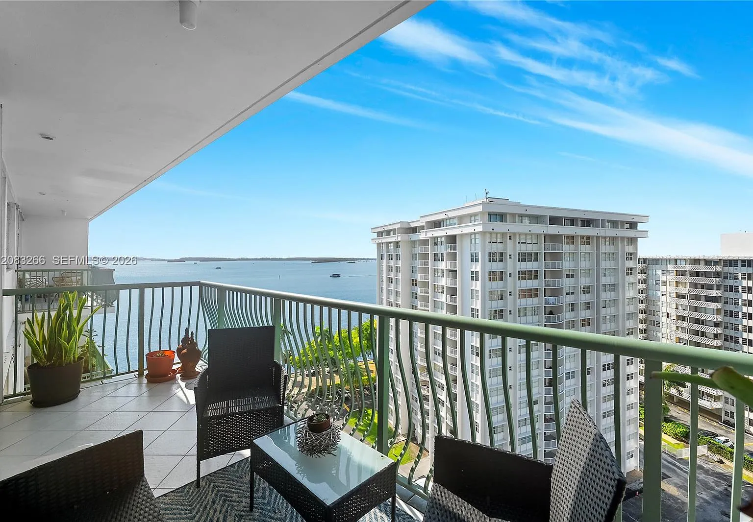 1408 Brickell Bay Dr — Photo 3
