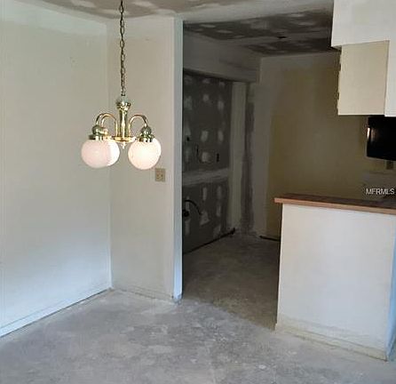 3rd image of 2602 Oak Park Way #103