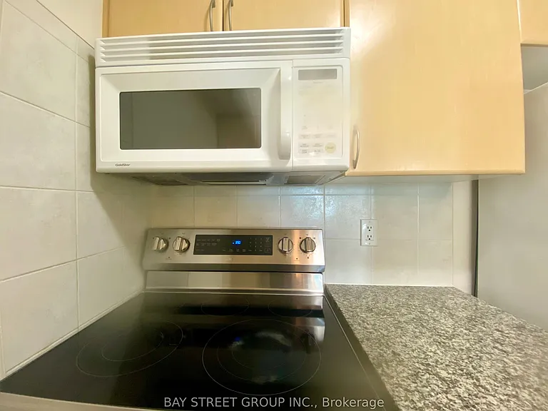 35 Bales Ave #1802 — Photo 6