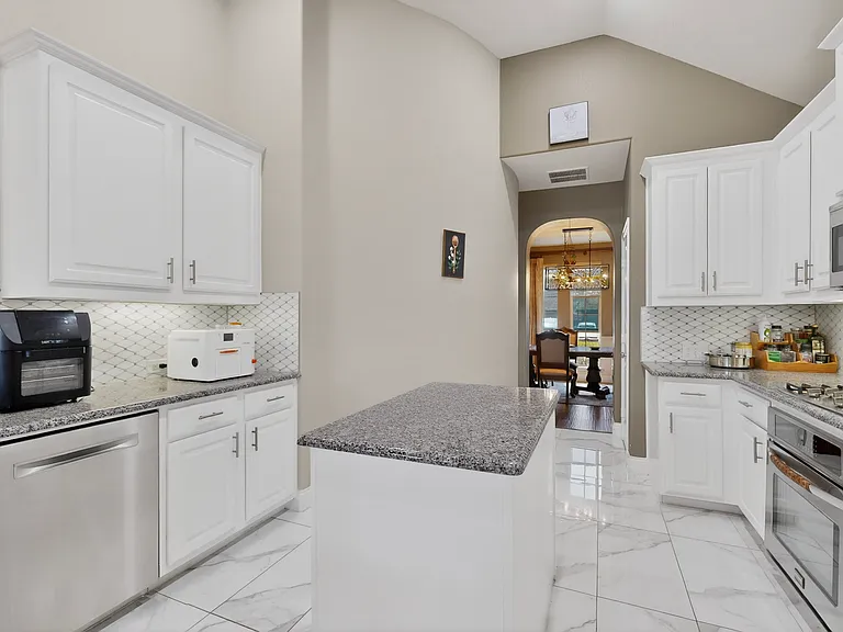2345 Fountain Gate Dr — Photo 11