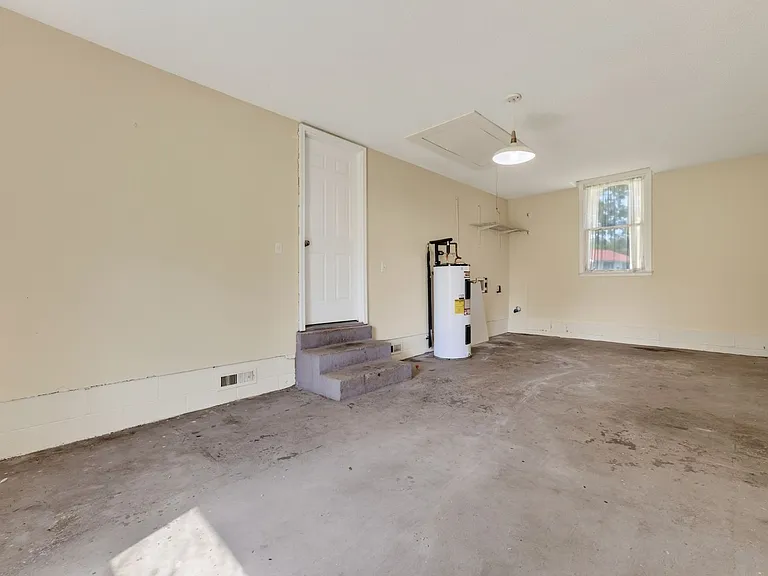 573 Waldorf Dr — Photo 20