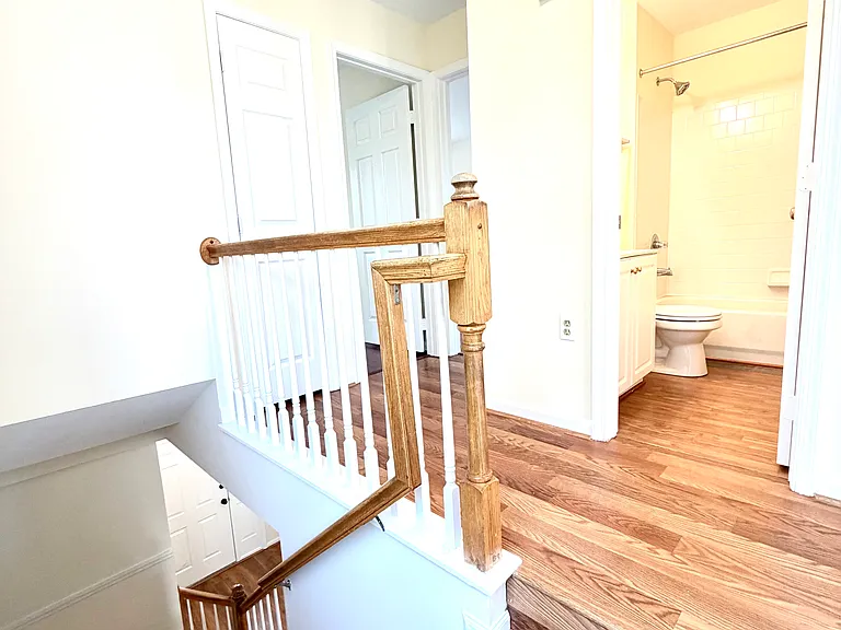 2543 Selkirk Ct — Photo 17