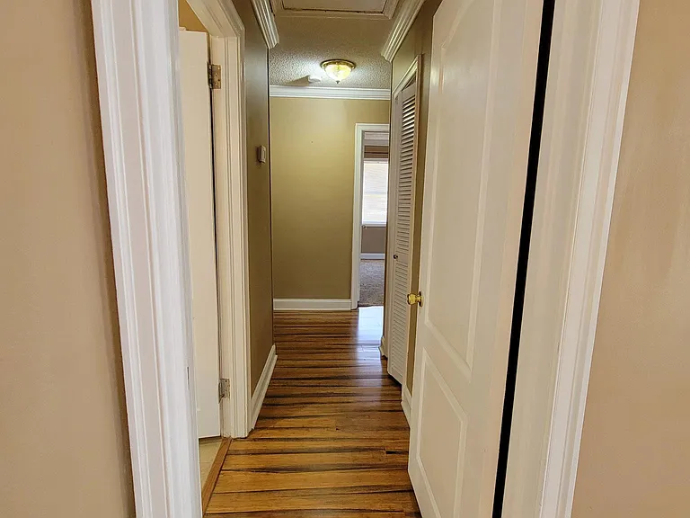 204 Brandywine Rd — Photo 18
