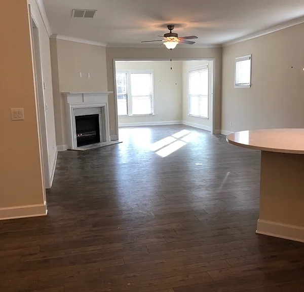 128 Stamford Ave — Photo 8