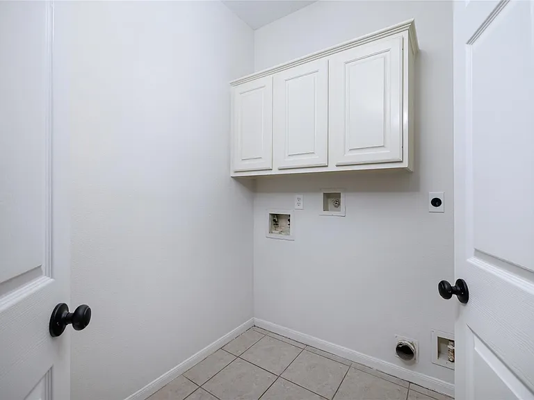 107 N Sunny Slope Cir — Photo 24