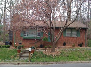 1114 Valley Park Dr, Chapel Hill, NC 27514