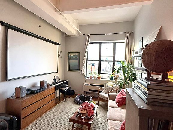 5th image of 566 Dekalb Ave APT 4A