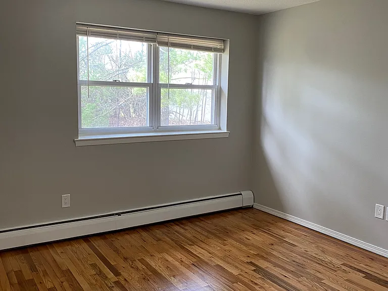 12 Mountain Laurel Dr #12 — Photo 6