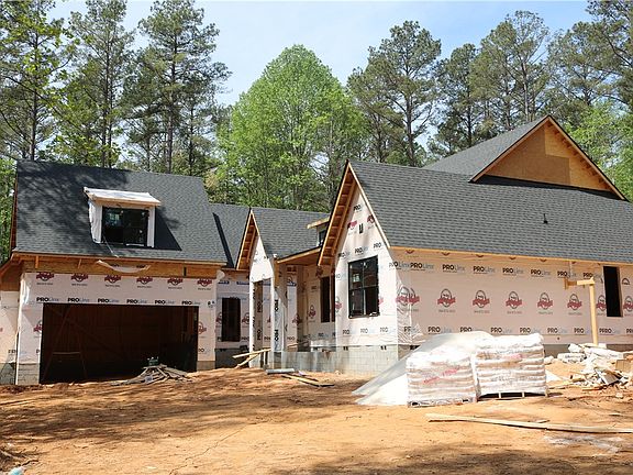 2nd image of 220 Mill Pine Rd