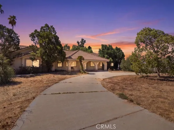 18551 Warren Rd, Riverside, CA 92508