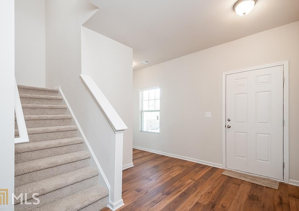2nd image of 429 Fall Ct #411
