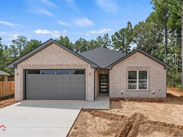 1502 Remington Ct, Kilgore, TX 75662