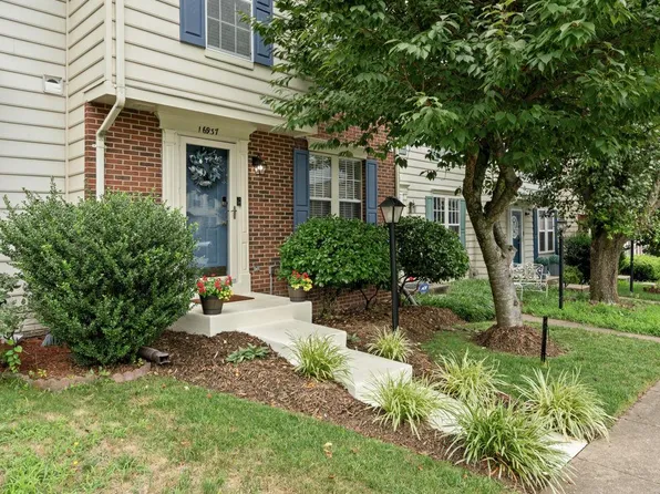 16937 Monmouth Ct, Dumfries, VA 22026