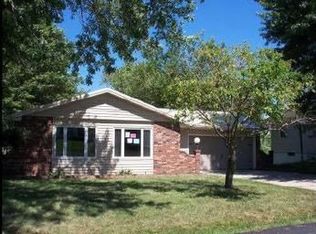 160 Sportsmans Cir, Reeds Spring, MO 65737