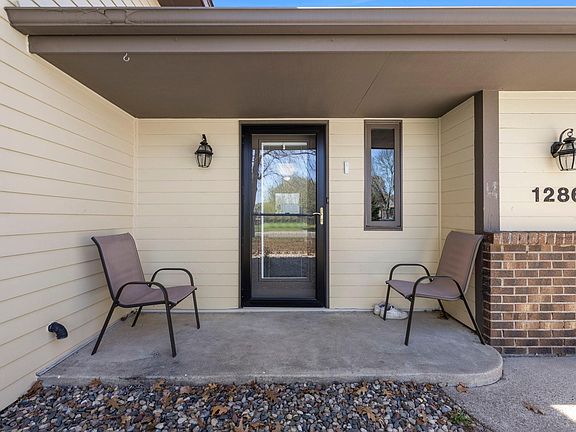 5th image of 1286 Emerald Ln