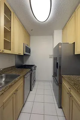 Rented by Manhattan Skyline | media 2