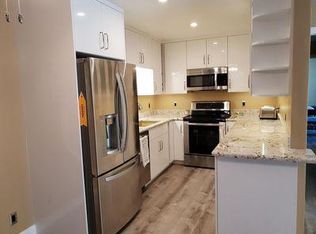 47 Dearborn Pl APT 31, Goleta, CA 93117