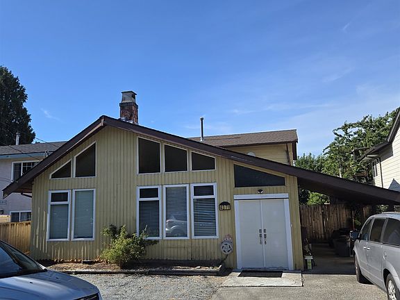 4th image of 4371 Steveston Hwy
