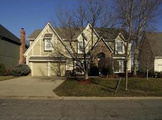 10512 W 130th Ter, Overland Park, KS 66213