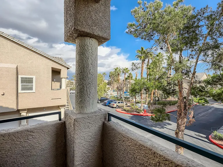 2153 Jasper Bluff St #201 — Photo 23