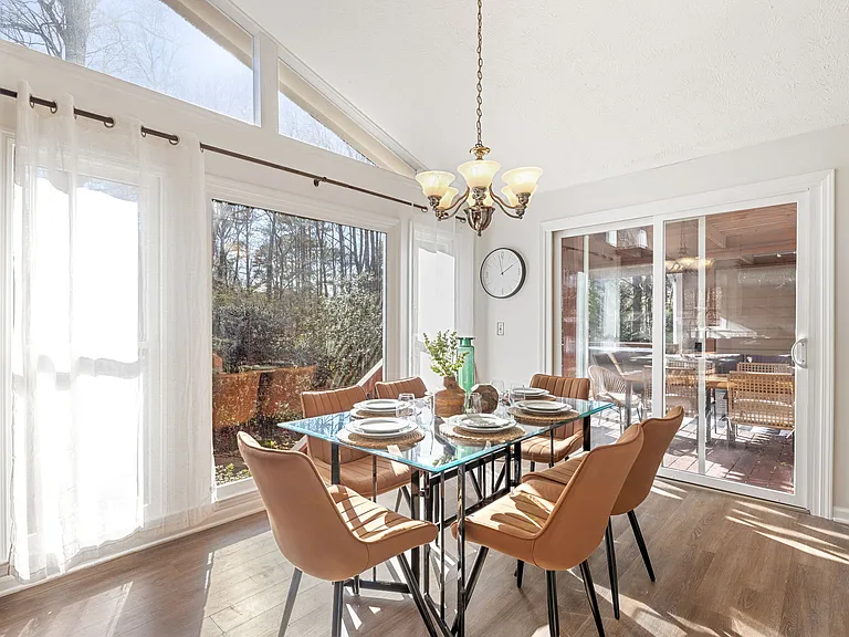 2726 Whitehurst Dr NE — Photo 15