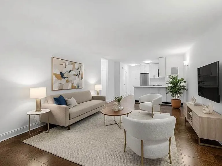 165 E 35th St #10FG — Photo 1