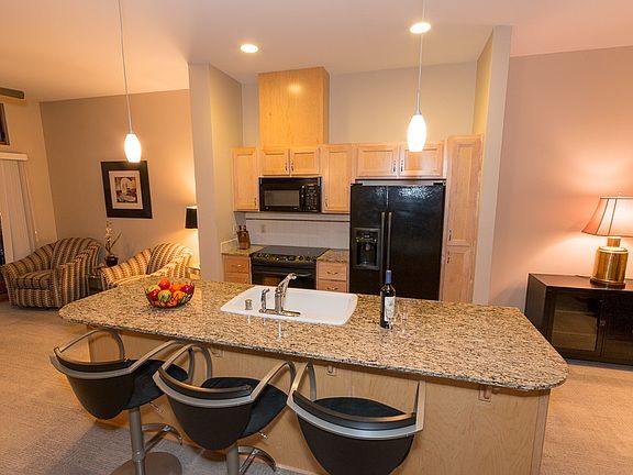 5th image of 210 W Pioneer Ave Unit 310