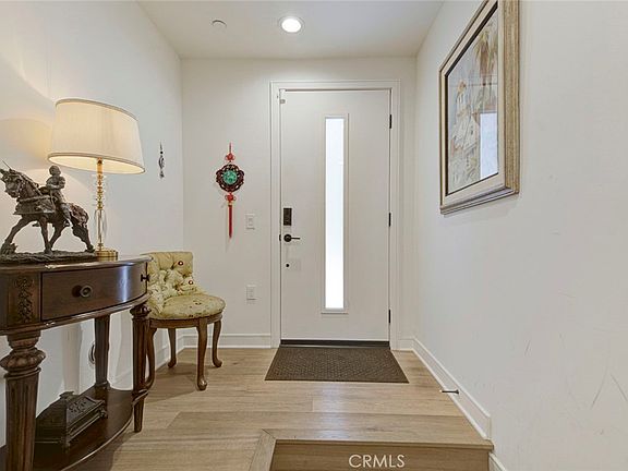 4th image of 1049 N Joels Pl