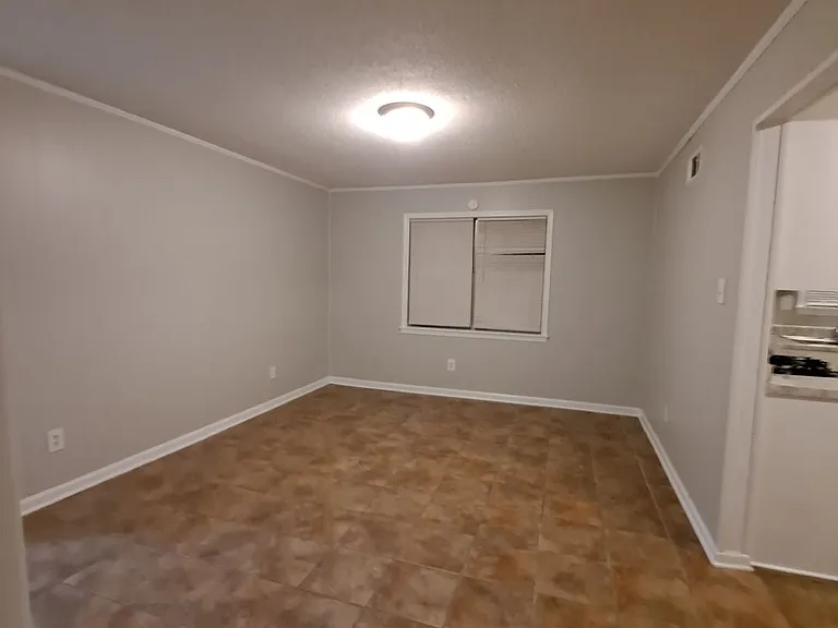 6273 Tulane Rd — Photo 7