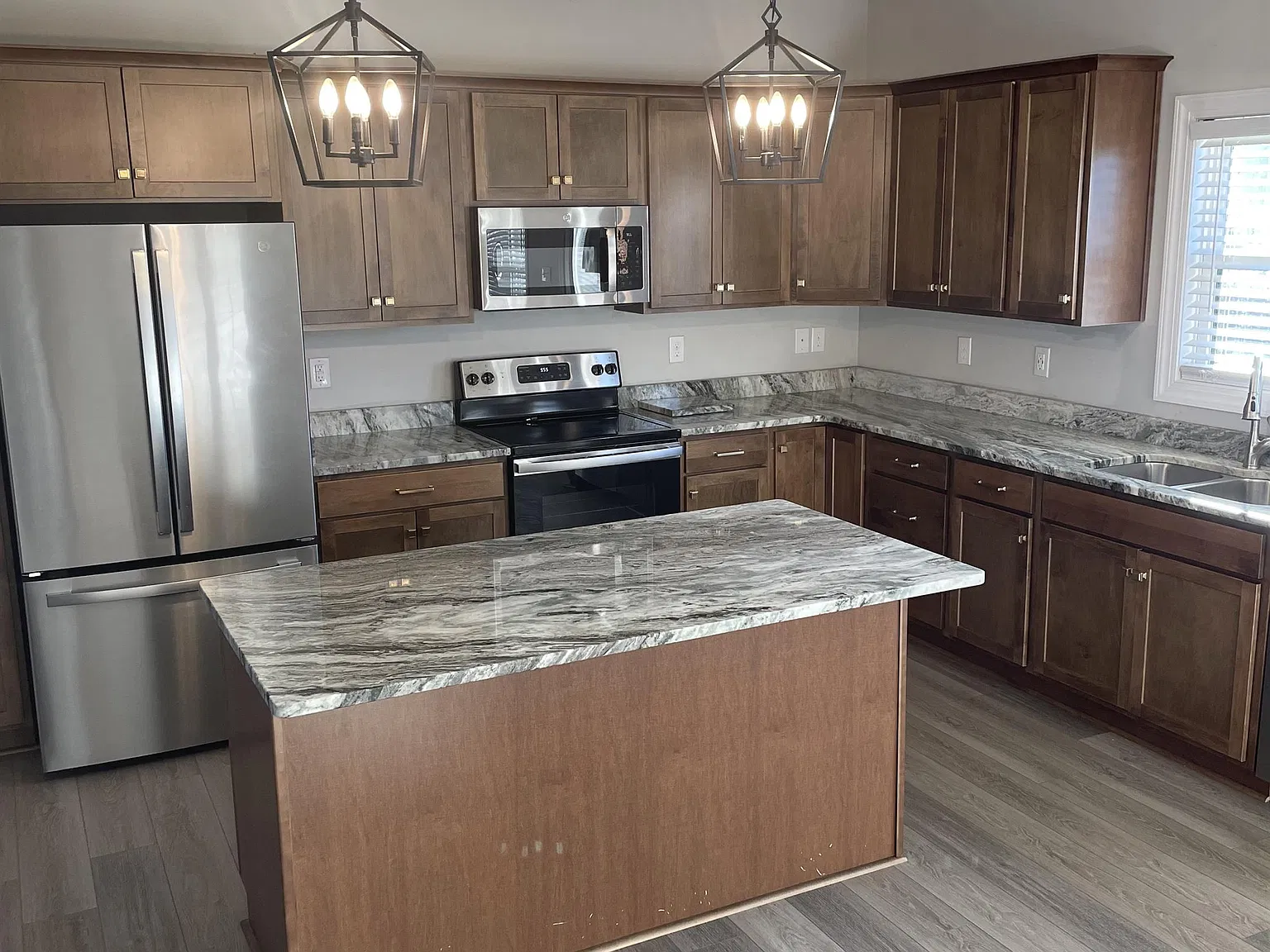 1021 Ridgestone Court - 1 — Photo 3