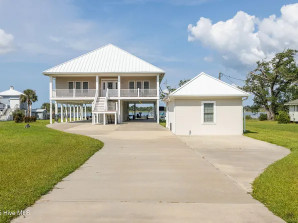 429 Live Oak Road, Newport, NC 28570