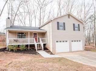 22 Brooks St, Dallas, GA 30157