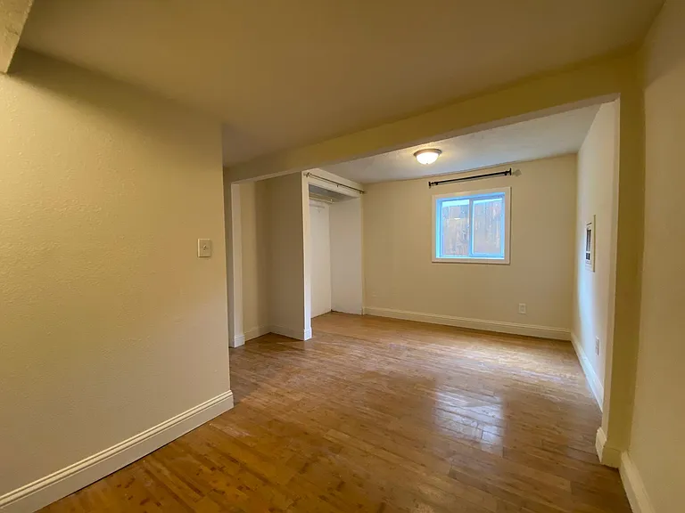 2310 E Madison St — Photo 22