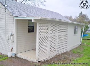 9261 Old Highway 99 S, Winston, OR 97496