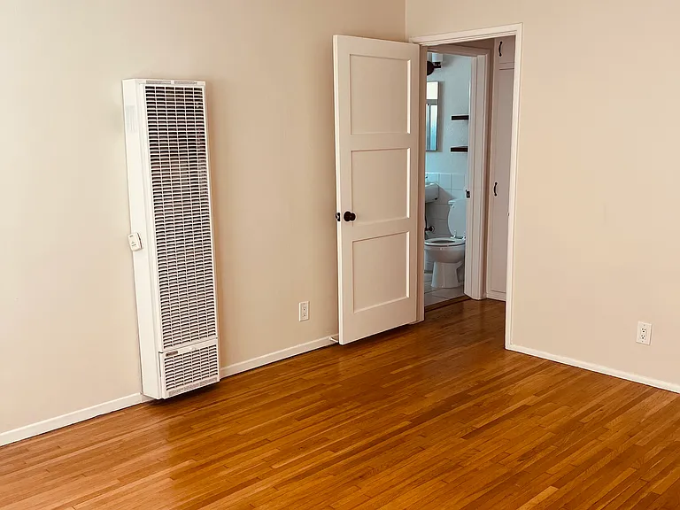 33 Granada Ave #D — Photo 11