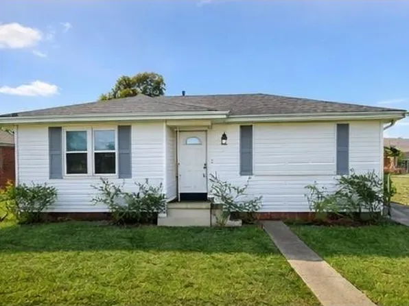206 2nd St, Chalmette, LA 70043