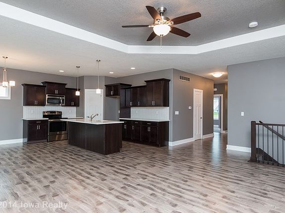 4th image of 9571 Cedarwood Dr