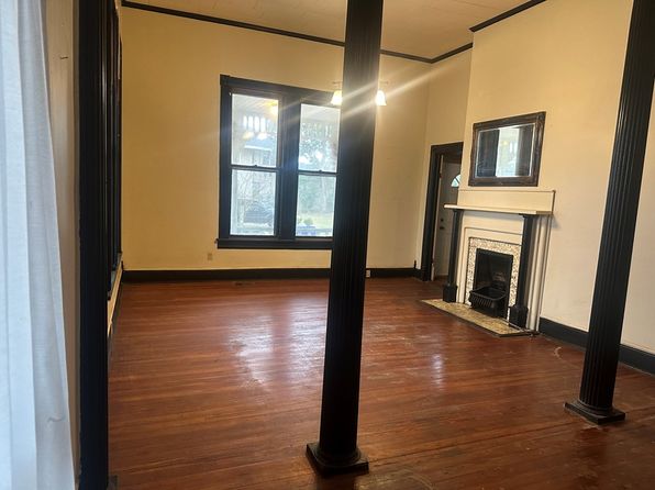 126 Montgomery St, Troy, AL 36081