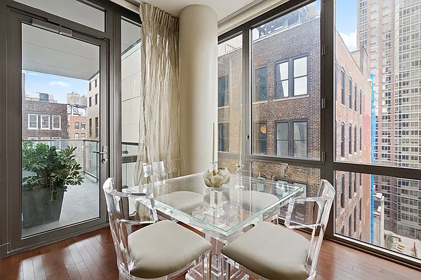 Sold by Compass | media 2
