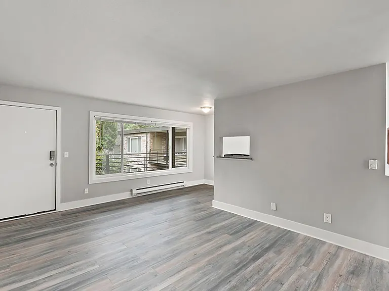 9231 35th Ave SW — Photo 28