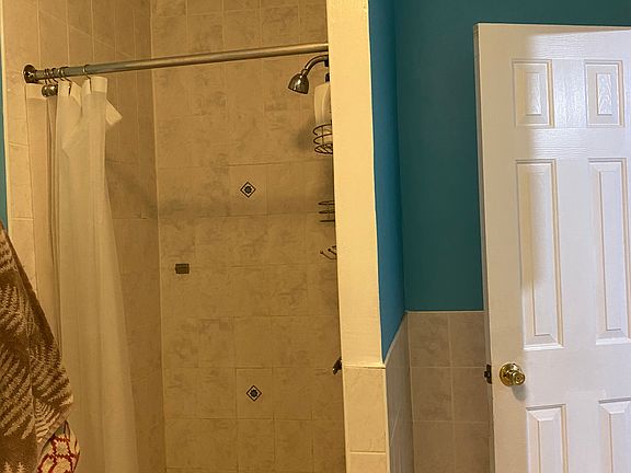 2nd image of 10 Harrison Ave Floor 1