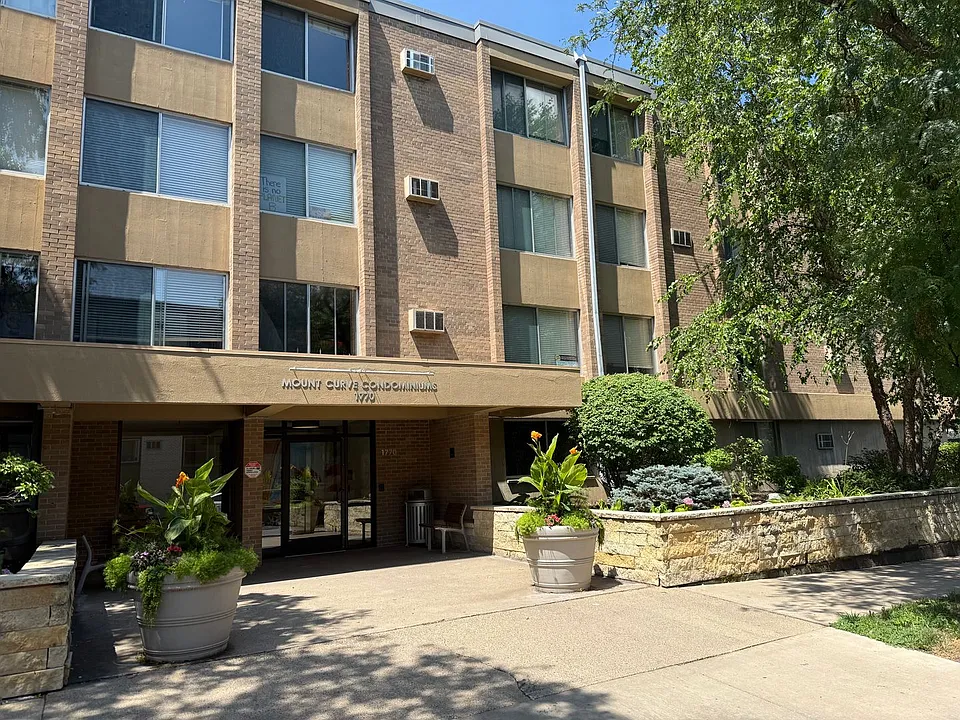 1770 Bryant Ave S #217