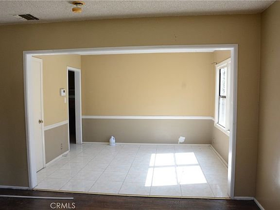 3rd image of 2824 Candlewood St