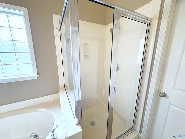 126 Windridge Way SW — Photo 26