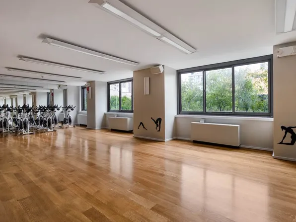 515 East 72nd Street 7H image 28 of 29
