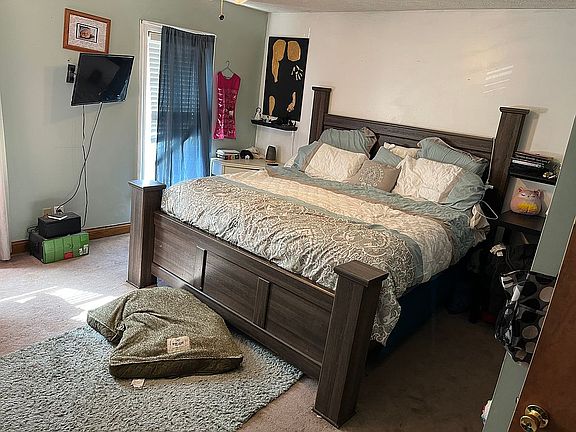 417 Wyoming: 3 bedroom unit