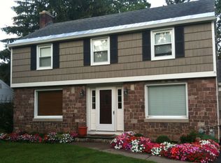 18 Ely Dr, Fayetteville, NY 13066