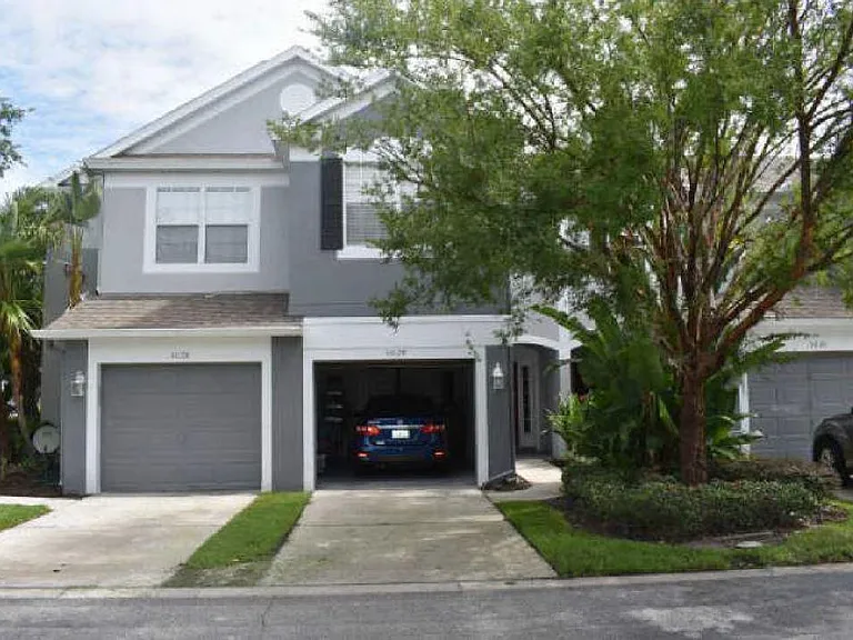 5028 Hawkstone Dr — Photo 2