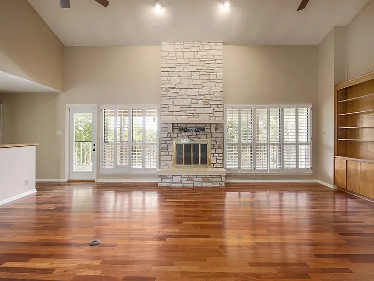 6200 Rain Creek Pkwy — Photo 6